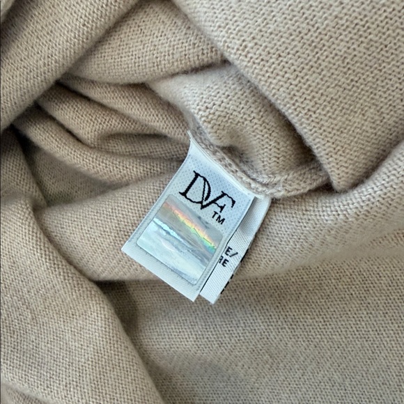 Diane Von Furstenberg beige oversized dolman sweater M/L - Picture 4 of 6